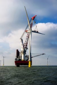 بارج های فوق سنگین برای جابجایی محموله های حجیم